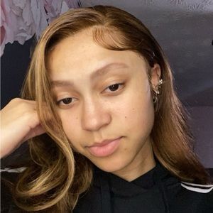 Meet your Posher, Amirrah